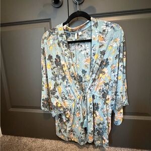 Cato Light Blue Floral Tie-Front Kimono Top